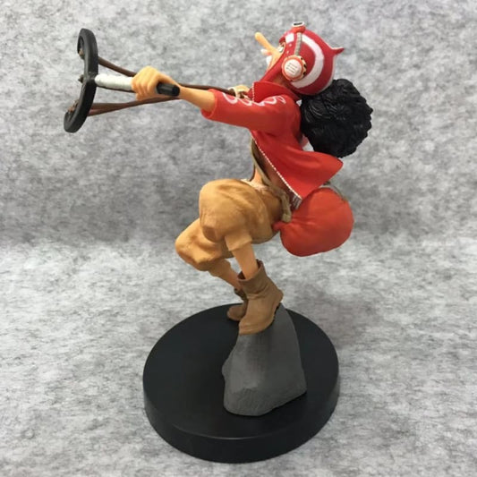 Procurez-vous la figurine de Usopp alias Sogeking, fidèle au manga One Piece, de 15 cm de hauteur, pour ajouter une touche de bravoure à votre collection.