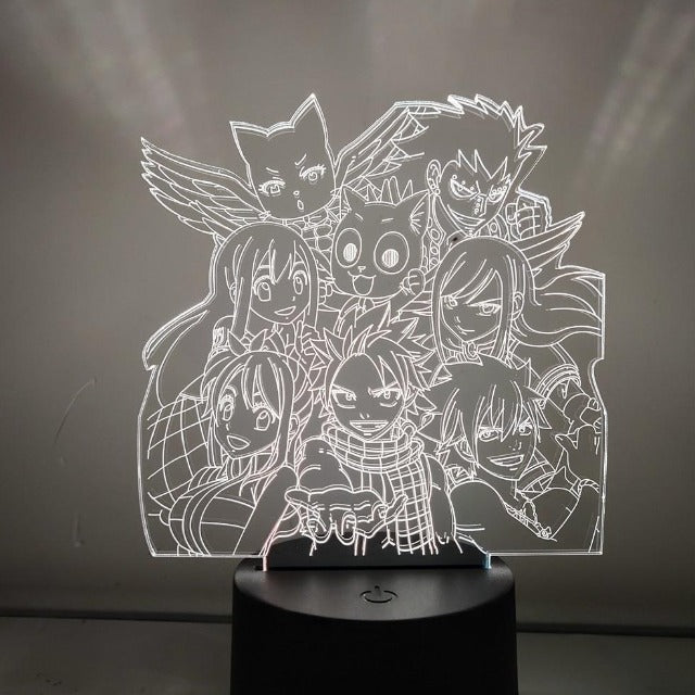  Lampe 3D Fairy Tail mettant en scène les personnages principaux du manga, parfaite pour les fans inconditionnels de l'anime !