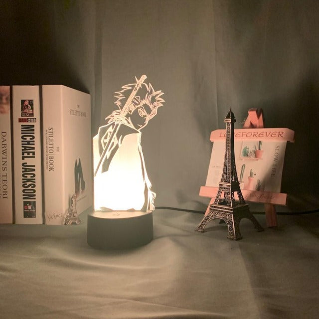 Lampe Toshiro Hitsugaya Bleach : 16 couleurs, télécommande incluse, plastique durable et LED, taille parfaite de 20 cm, ambiance sur mesure avec branchement USB.