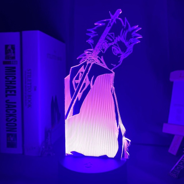 Lampe Toshiro Hitsugaya Bleach : 16 couleurs, télécommande incluse, plastique durable et LED, taille parfaite de 20 cm, ambiance sur mesure avec branchement USB.