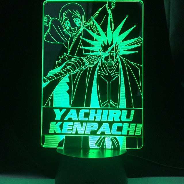 Lampe Bleach avec Yachiru Kenpachi : 7 couleurs sans télécommande ou 16 avec, en acrylique durable et LED, de 20 cm, se branchant facilement par câble USB. Un incontournable pour les passionnés de Bleach !