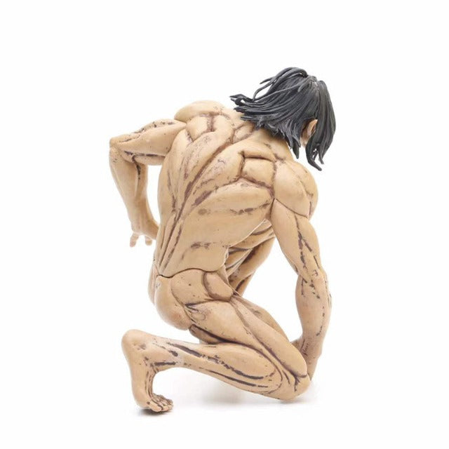 Le puissant Titan Assaillant d'Eren en figurine