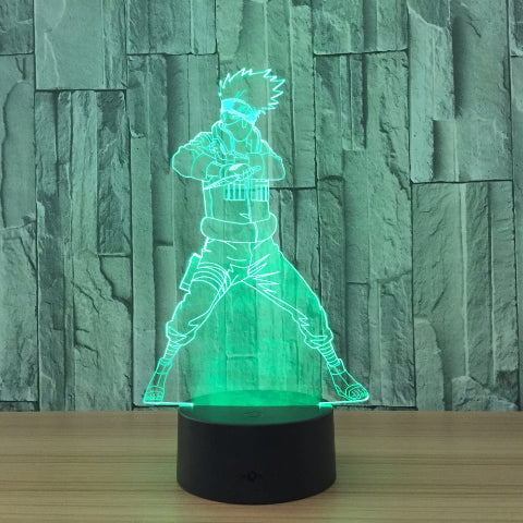 Kakashi Hatake, le mentor légendaire de Naruto, Sasuke et Sakura, prend vie avec cette superbe lampe LED 3D. (Ürün resmi)