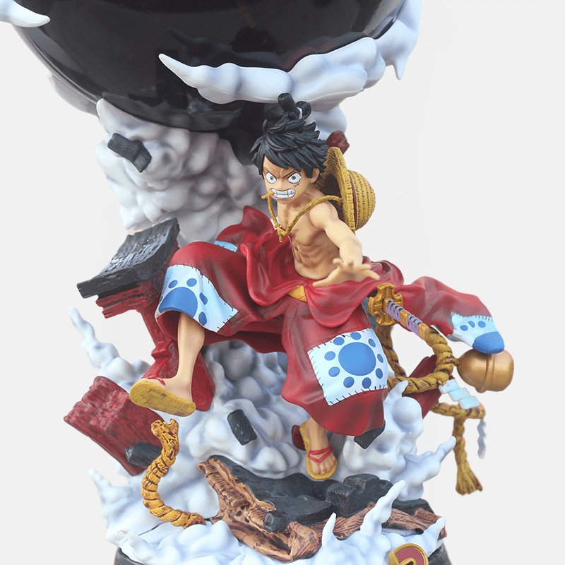 La figurine géante One Piece Luffy Gear 3, un ajout impressionnant pour ta collection One Piece, prêt à défier Kaido et l'équipage aux Cent Bêtes.