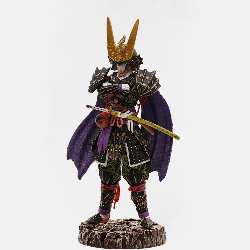 La figurine de Cell Samuraï de Dragon Ball, une fusion unique de style samuraï et de puissance cellulaire pour une collection impressionnante.