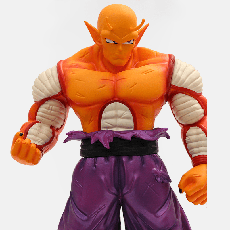 La figurine Dragon Ball Super: Super Hero Orange Piccolo capture la puissance de cette transformation emblématique.