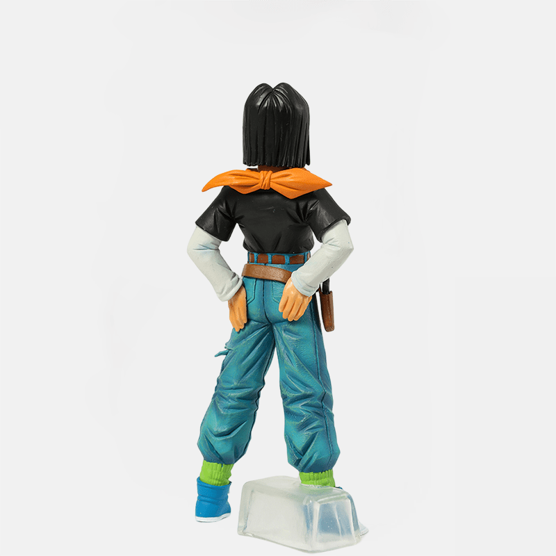 La figurine C-17 de Dragon Ball Z, une représentation captivante de ce célèbre androïde, prête à rejoindre ta collection !