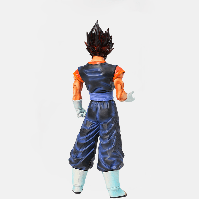 Laisse la puissance Saiyan fusionnée briller avec la figurine de Vegeto, une fusion parfaite de Goku et Vegeta.