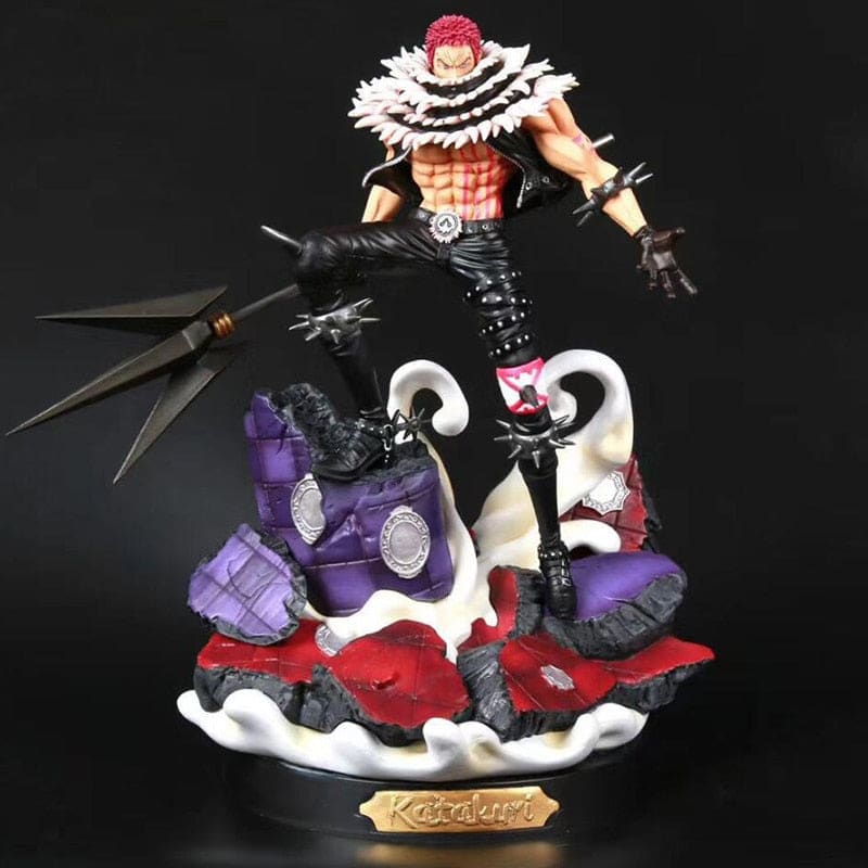 Découvrez Charlotte Katakuri en action avec cette figurine haut de gamme de 32 cm inspirée de One Piece.