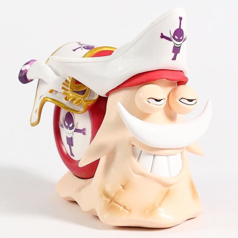 Découvrez le Den Den Mushi Barbe Blanche dans cette figurine haut de gamme de 12 cm, fidèle au manga One Piece