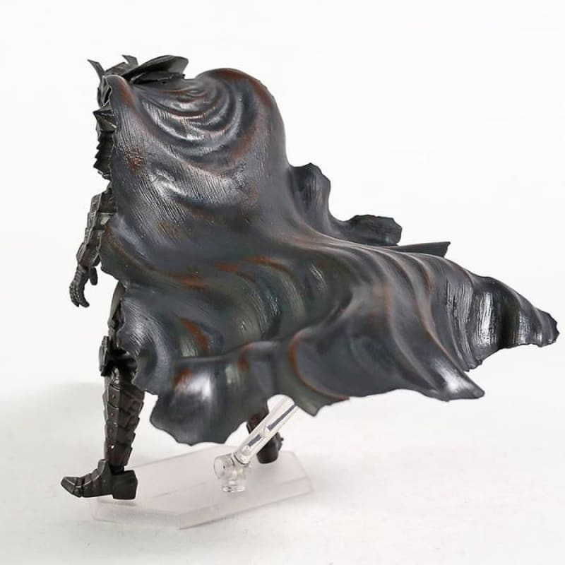 La figurine de Guts, l'épéiste noir de Berserk, en armure Berserker, une pièce incontournable pour les fans du manga