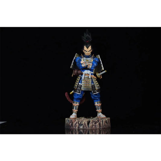 Figurine de Vegeta en tenue de samouraï, une pièce de collection haut de gamme de 26 cm, célébrant la puissance et la rivalité emblématique de Dragon Ball Z.