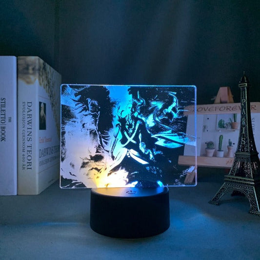 Illuminez votre espace avec élégance grâce à cette lampe Bleach à l'effigie de Ichigo, offrant 7 couleurs vibrantes et une taille parfaite de 20 cm, idéale pour tous les passionnés de Bleach !