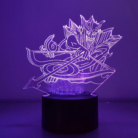 Illuminez votre espace avec le Susanoo, une lampe représentant la forme complète de ce puissant pouvoir du Mangekyo Sharingan ! Parfait pour les fans de Naruto.